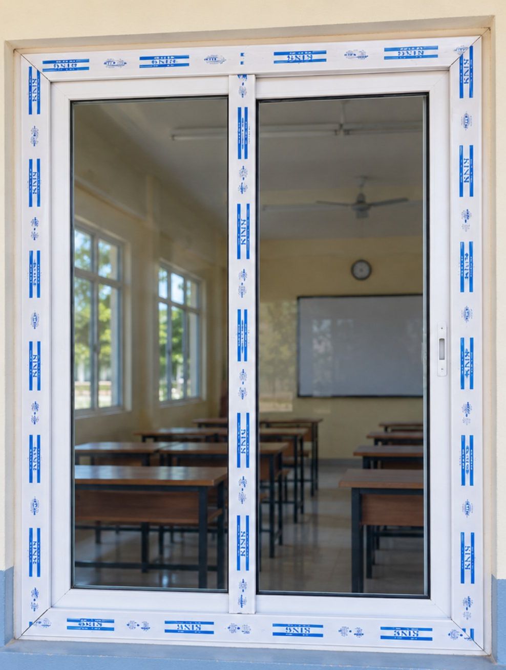 4' ×3' စလိုက်တံခါး